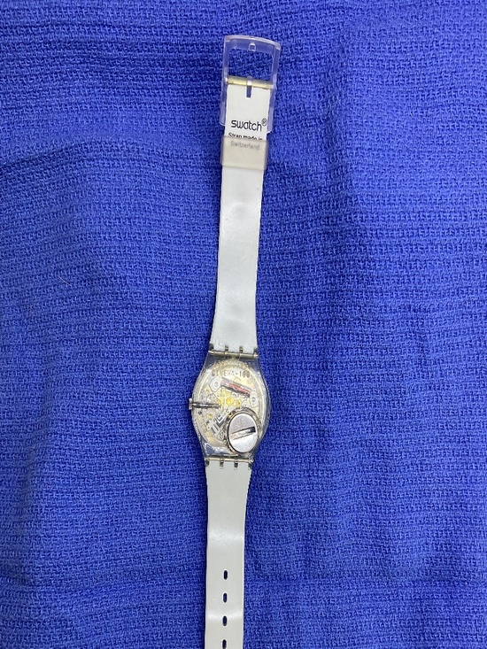 Swatch Time To Reflect Watch - Picture 2 of 9